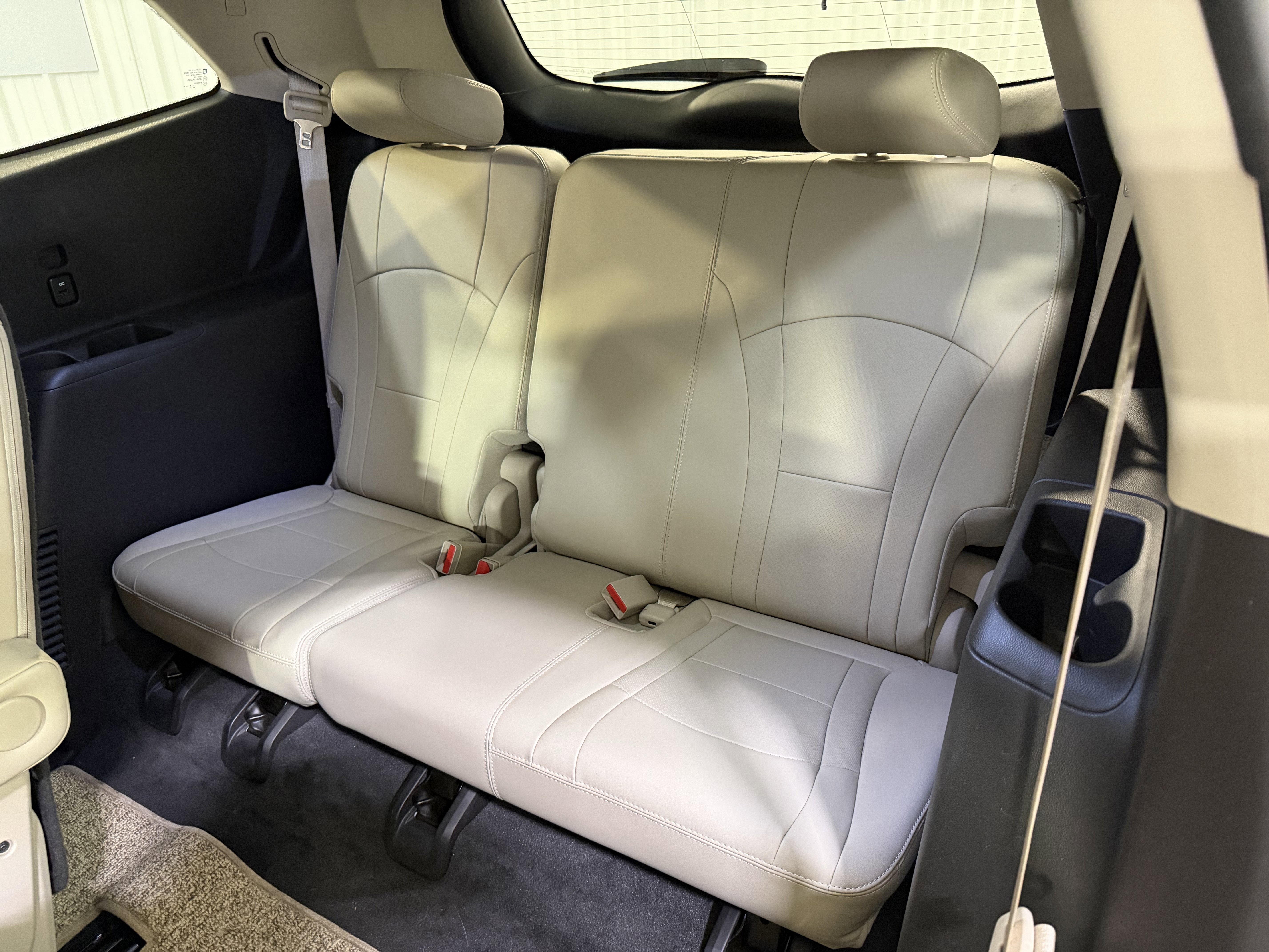 Used 2019 Buick Enclave Essence AWD/4WD image 12