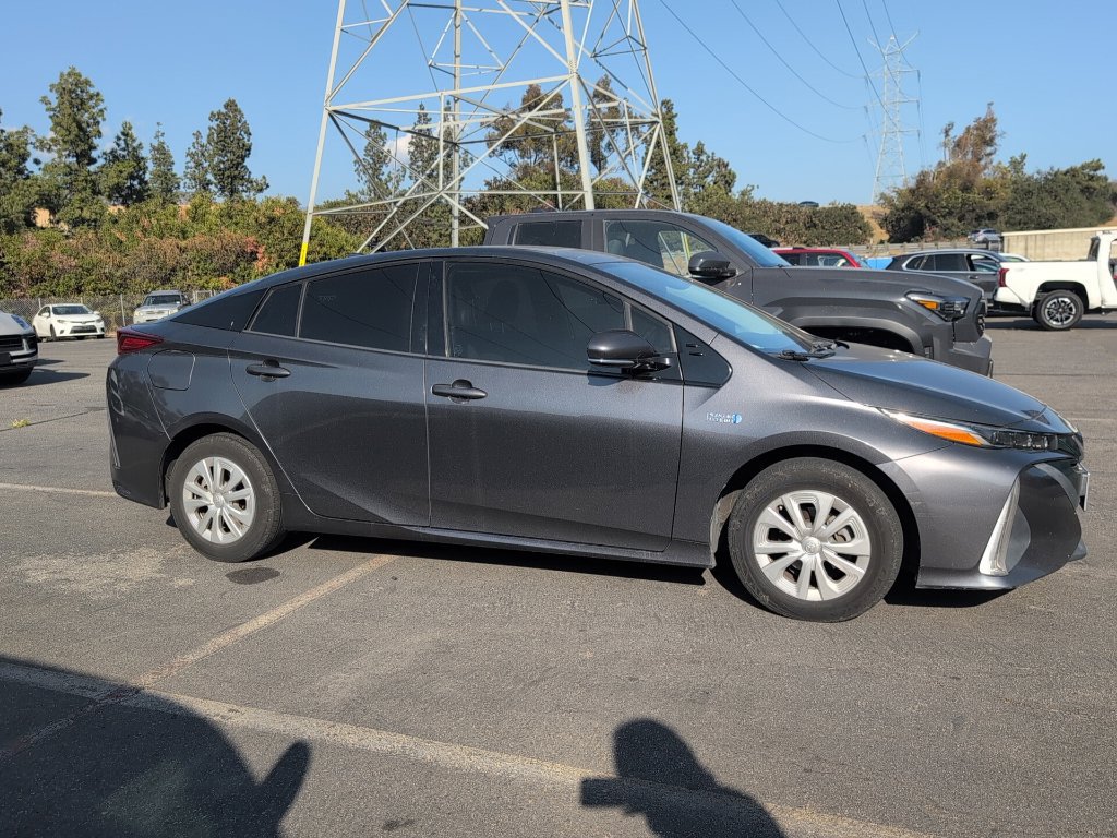 Certified 2019 Toyota Prius Prime Plus w/ Carpet Mat Package FWD image 2