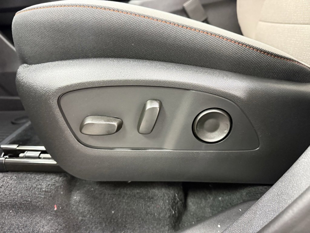 New 2026 Chevrolet Traverse LT w/ Sun and Wheel Package image 25