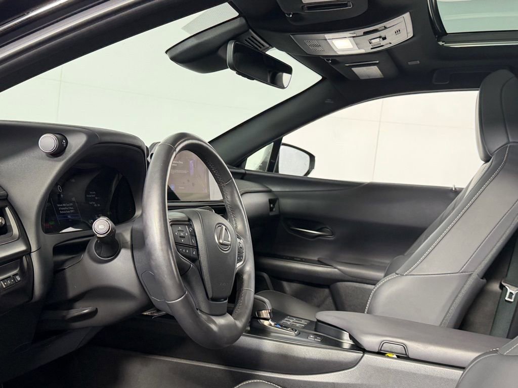 Used 2025 Lexus UX 300h AWD w/ Cold Area Package image 24