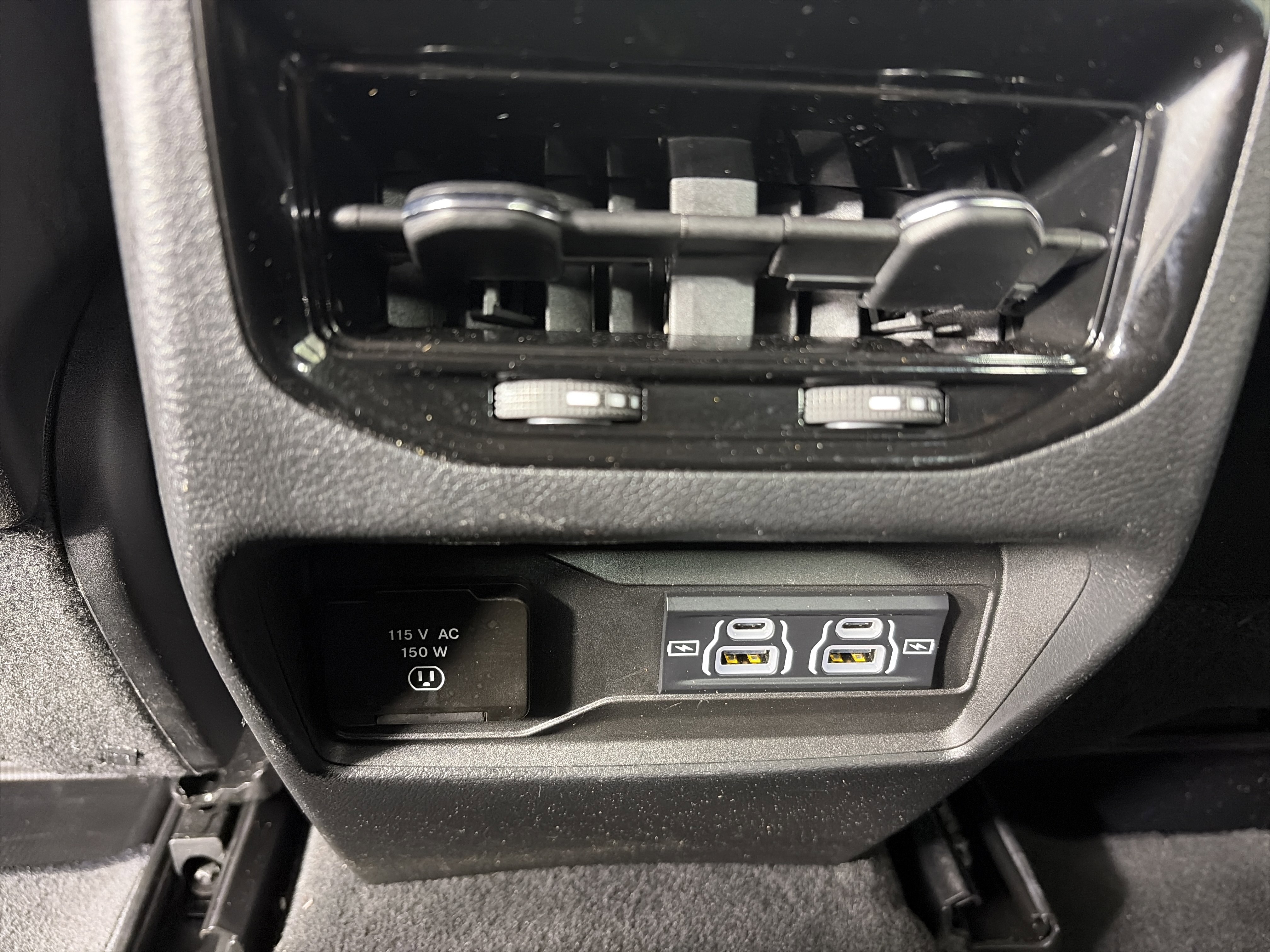 Used 2023 Jeep Grand Cherokee Laredo w/ Luxury Tech Group I image 22