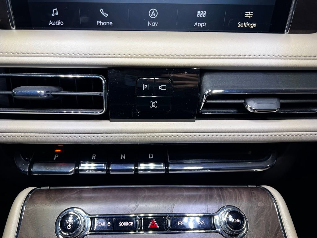 Used 2023 Lincoln Aviator Reserve w/ Equipment Group 201A image 32