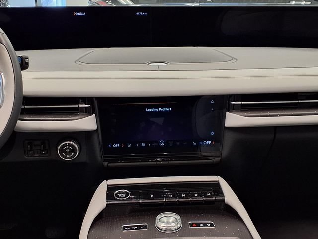 New 2025 Lincoln Navigator L Black Label w/ Black Label Special Edition AWD/4WD image 11