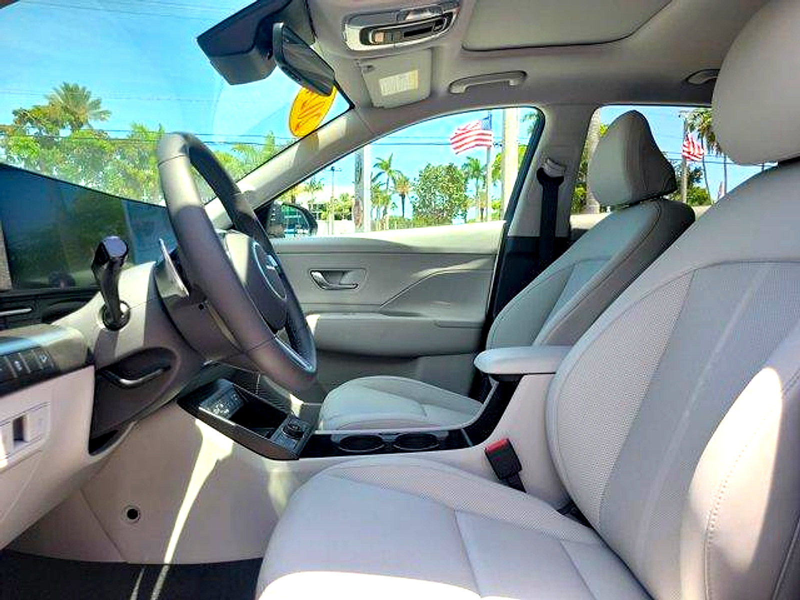 Used 2024 Hyundai Kona Limited FWD image 17