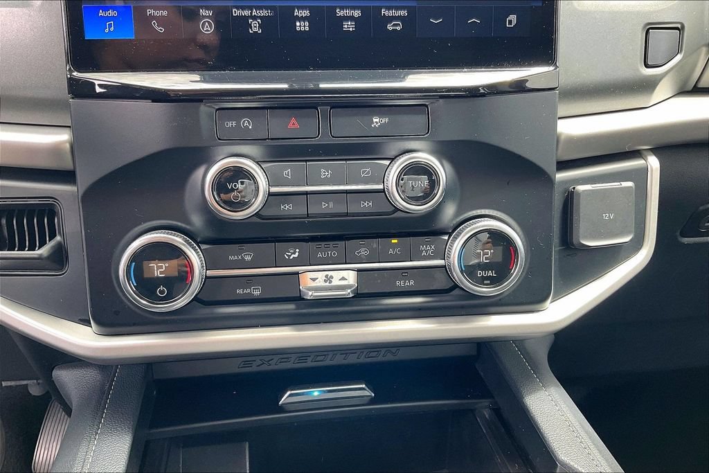 Used 2024 Ford Expedition XLT RWD image 30