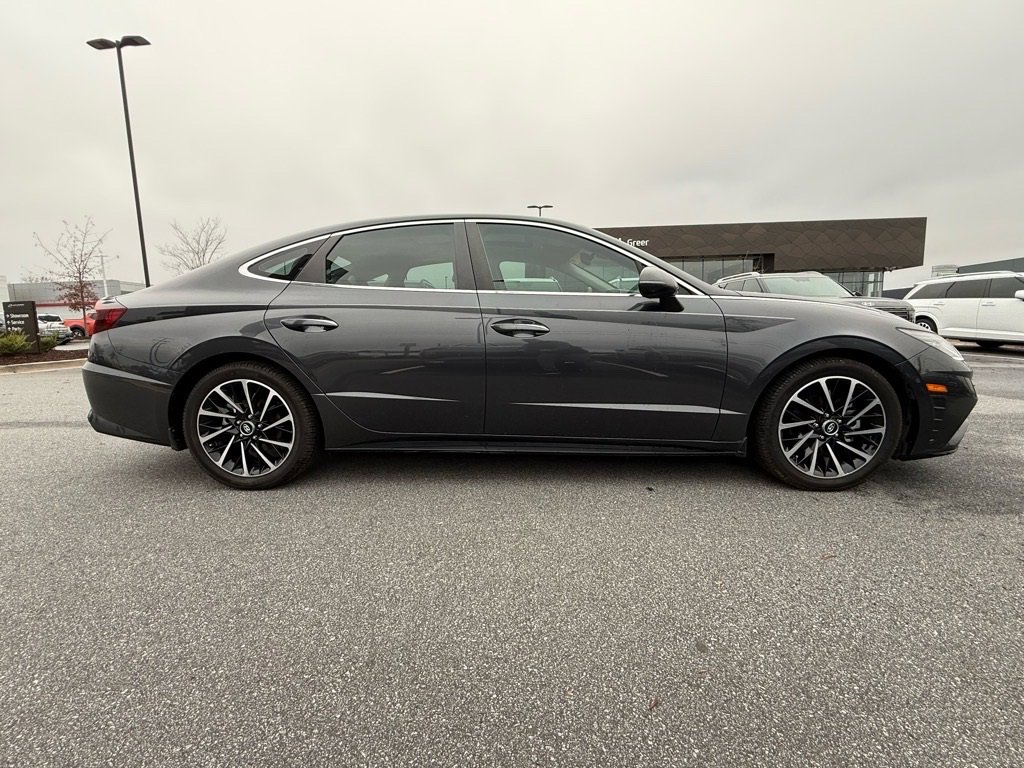 Used 2021 Hyundai Sonata Limited image 2