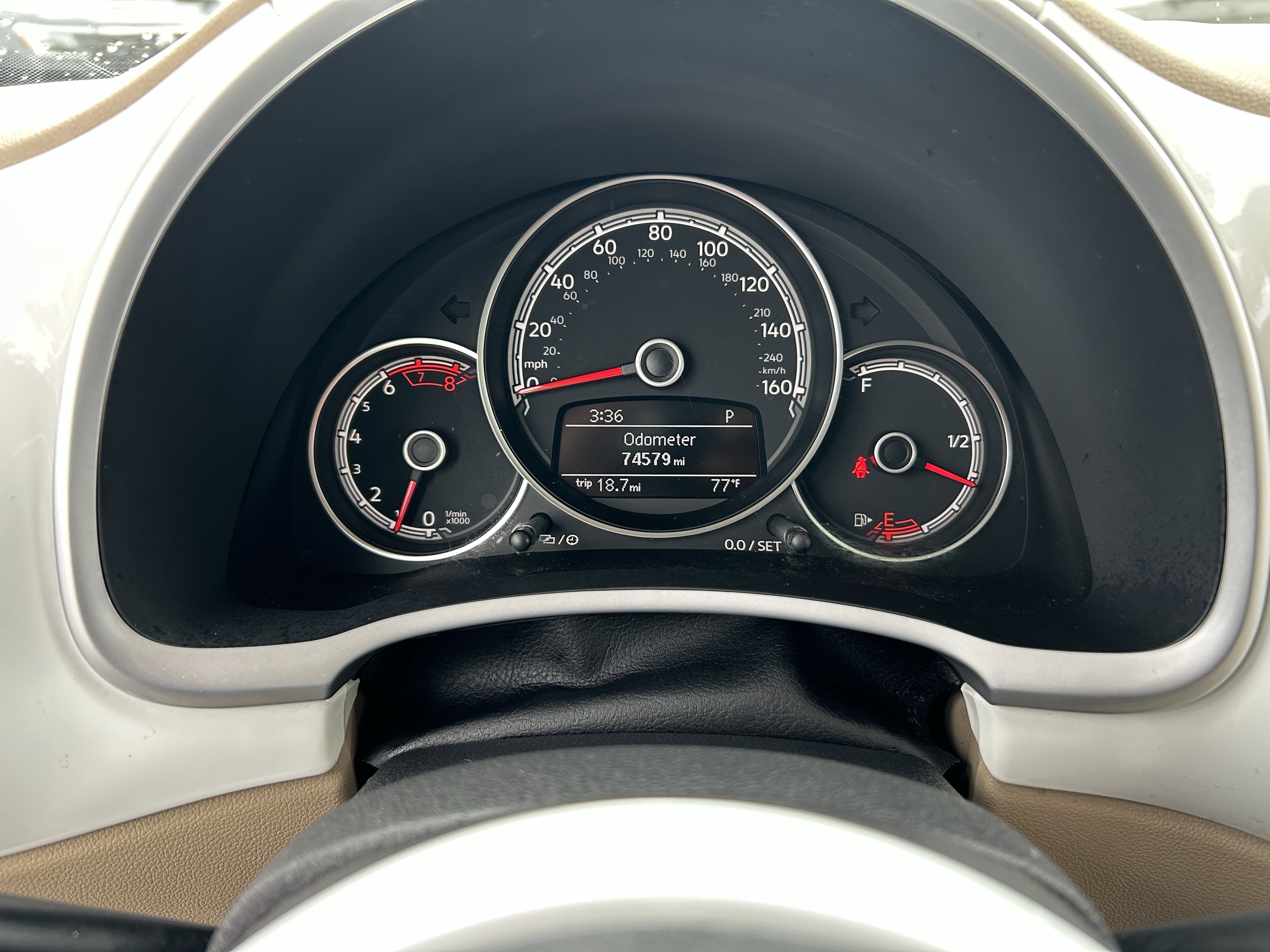 Used 2019 Volkswagen Beetle 2.0T SE FWD image 25