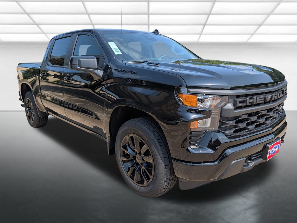 New 2026 Chevrolet Silverado 1500 Custom w/ LPO, Dark Essentials Package