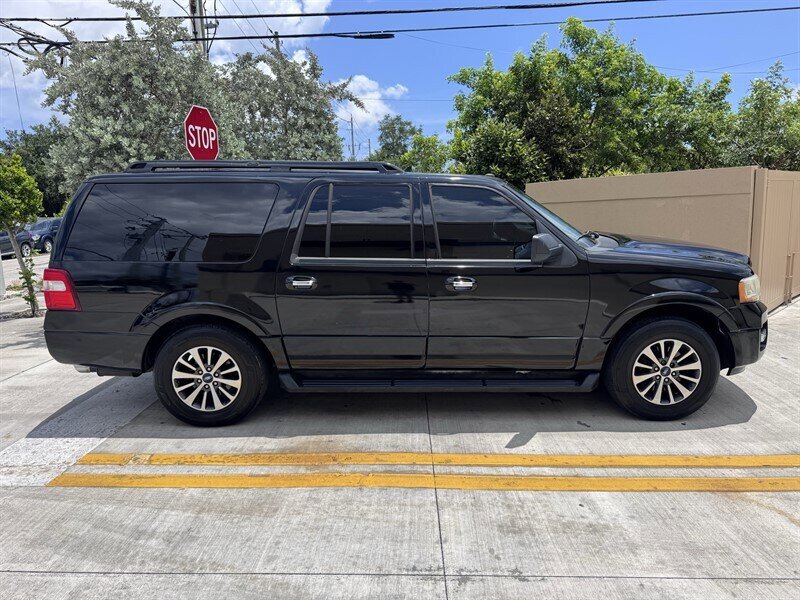 Used 2016 Ford Expedition EL XLT AWD/4WD image 3