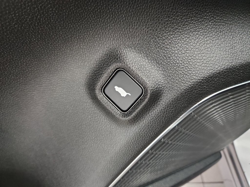 Used 2022 Acura MDX FWD w/ Technology Package image 10