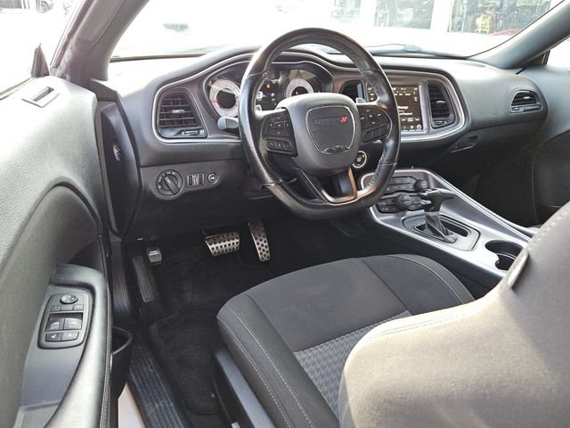 Used 2022 Dodge Challenger R/T Scat Pack RWD image 11