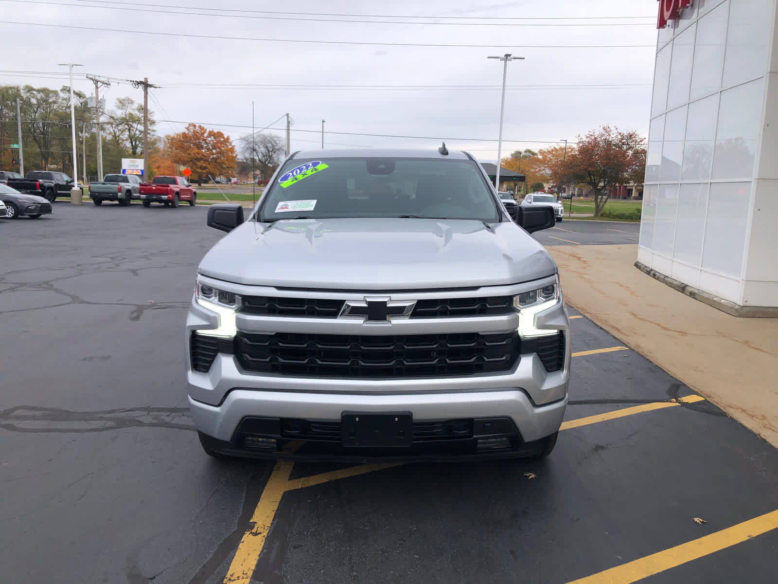 Used 2022 Chevrolet Silverado 1500 RST AWD/4WD image 3