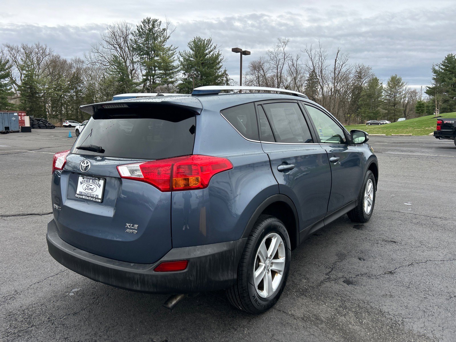 Used 2013 Toyota RAV4 XLE image 15