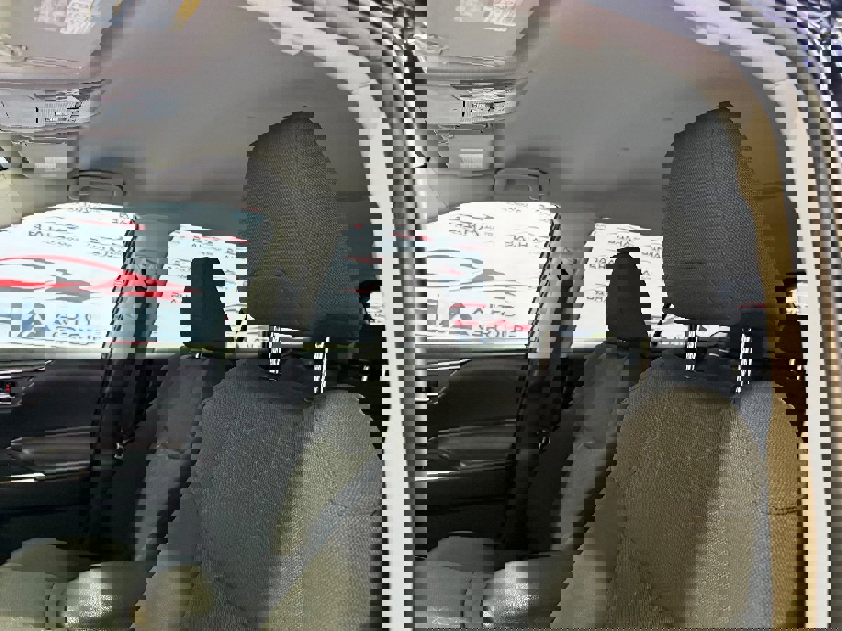 Used 2022 Toyota RAV4 XLE image 33