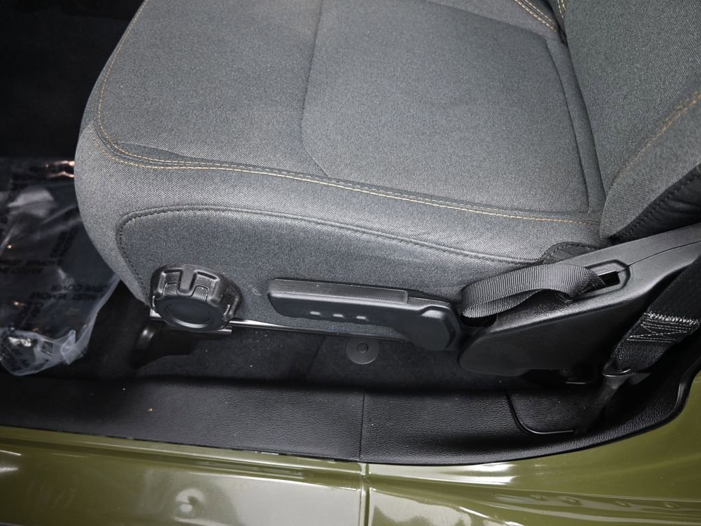 Used 2024 Jeep Wrangler Unlimited Sahara image 13