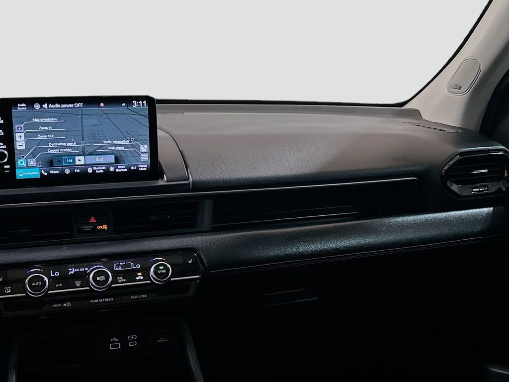 Used 2025 Honda Pilot Touring image 23