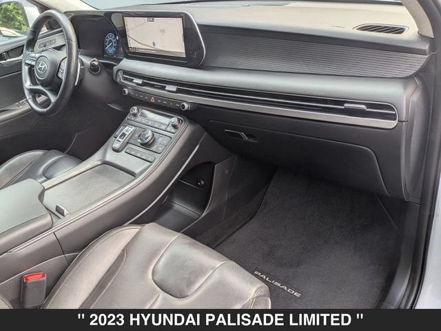 Used 2023 Hyundai Palisade Limited AWD/4WD image 34