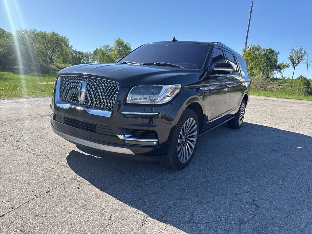 Used 2019 Lincoln Navigator L Reserve AWD/4WD image 10