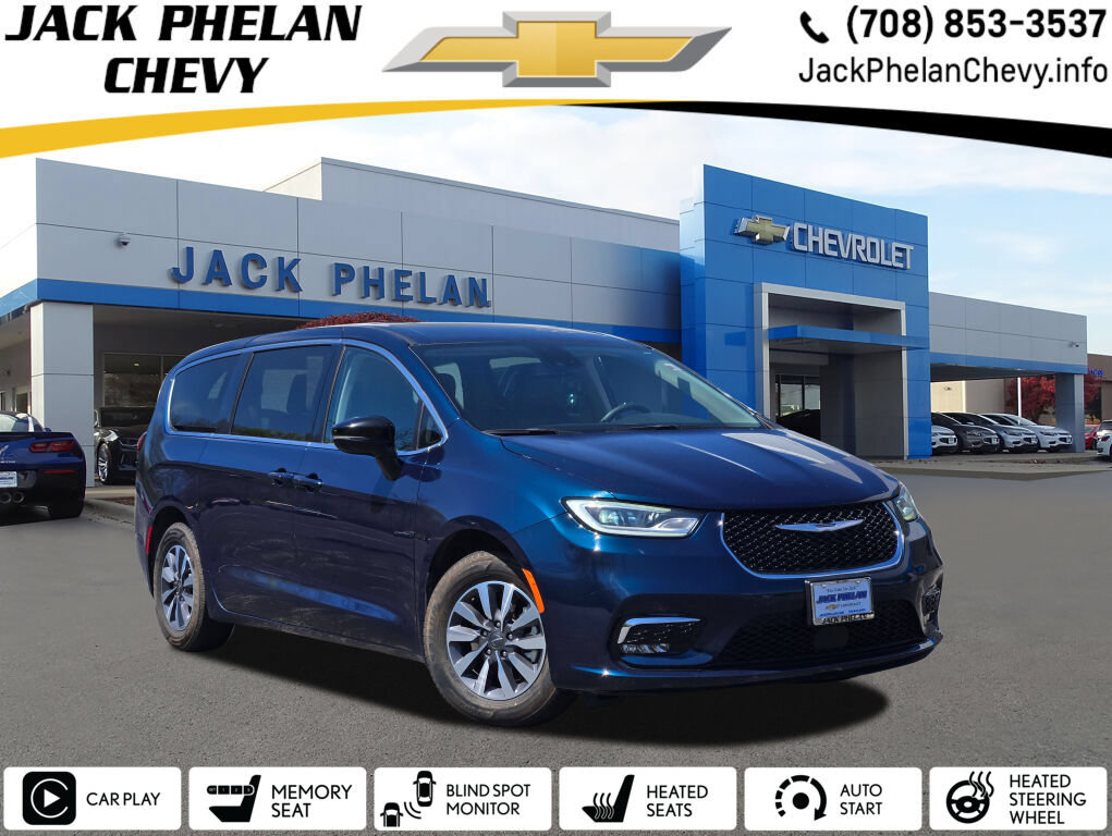 Used 2024 Chrysler Pacifica Limited FWD image 1