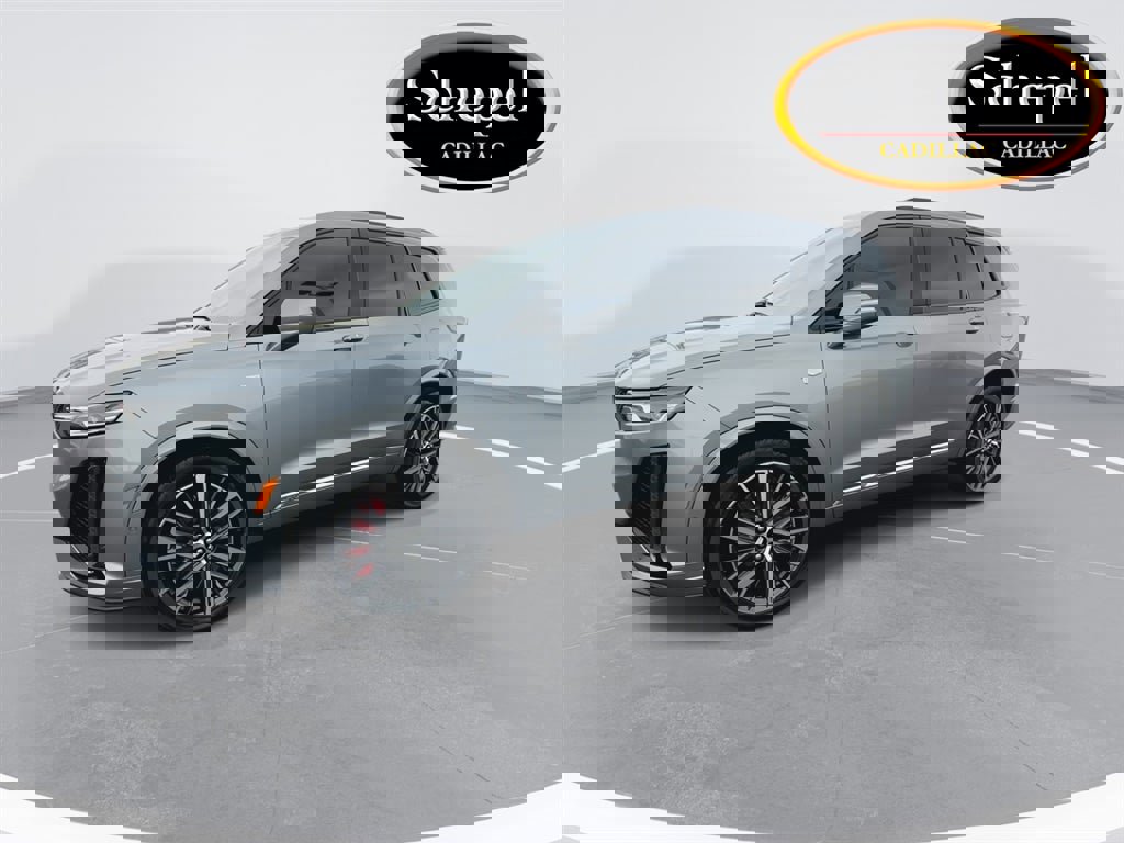 Used 2023 Cadillac XT6 Sport w/ Technology Package image 4