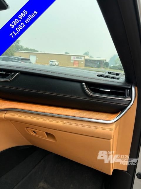 Used 2021 Jeep Grand Cherokee L Summit AWD/4WD image 32