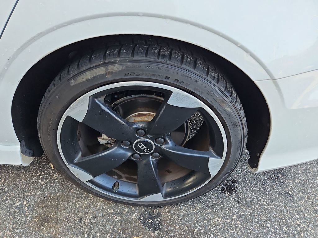 Used 2016 Audi A3 2.0T Premium image 31