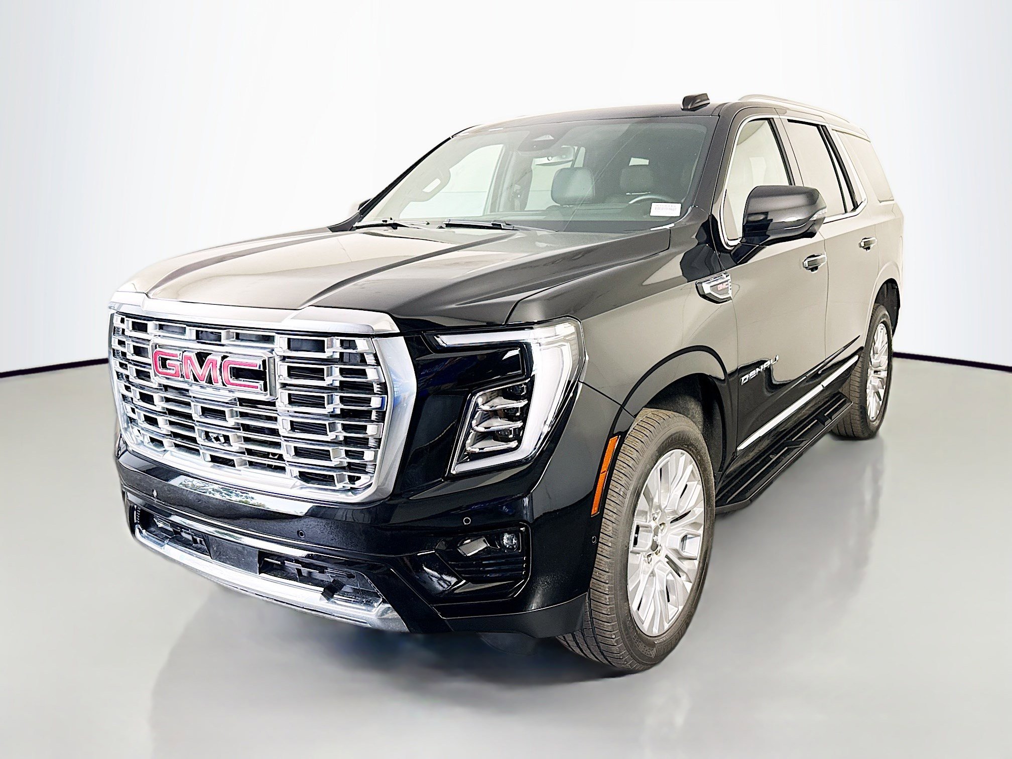 Used 2025 GMC Yukon Denali AWD/4WD image 4