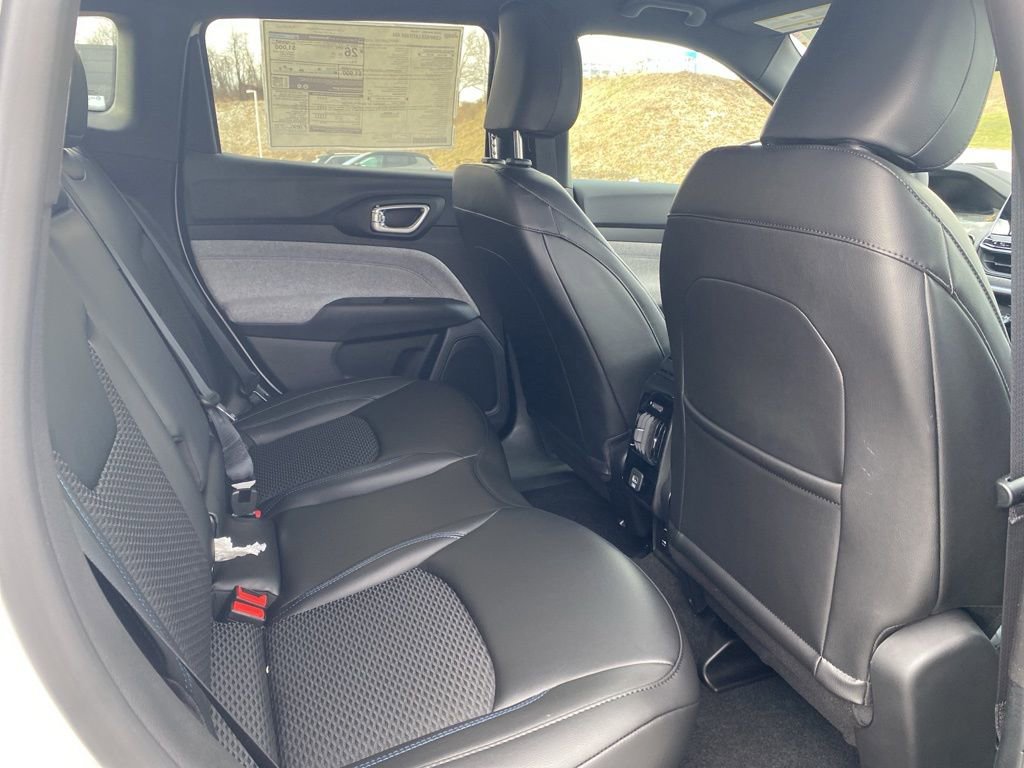 New 2026 Jeep Compass Latitude image 14
