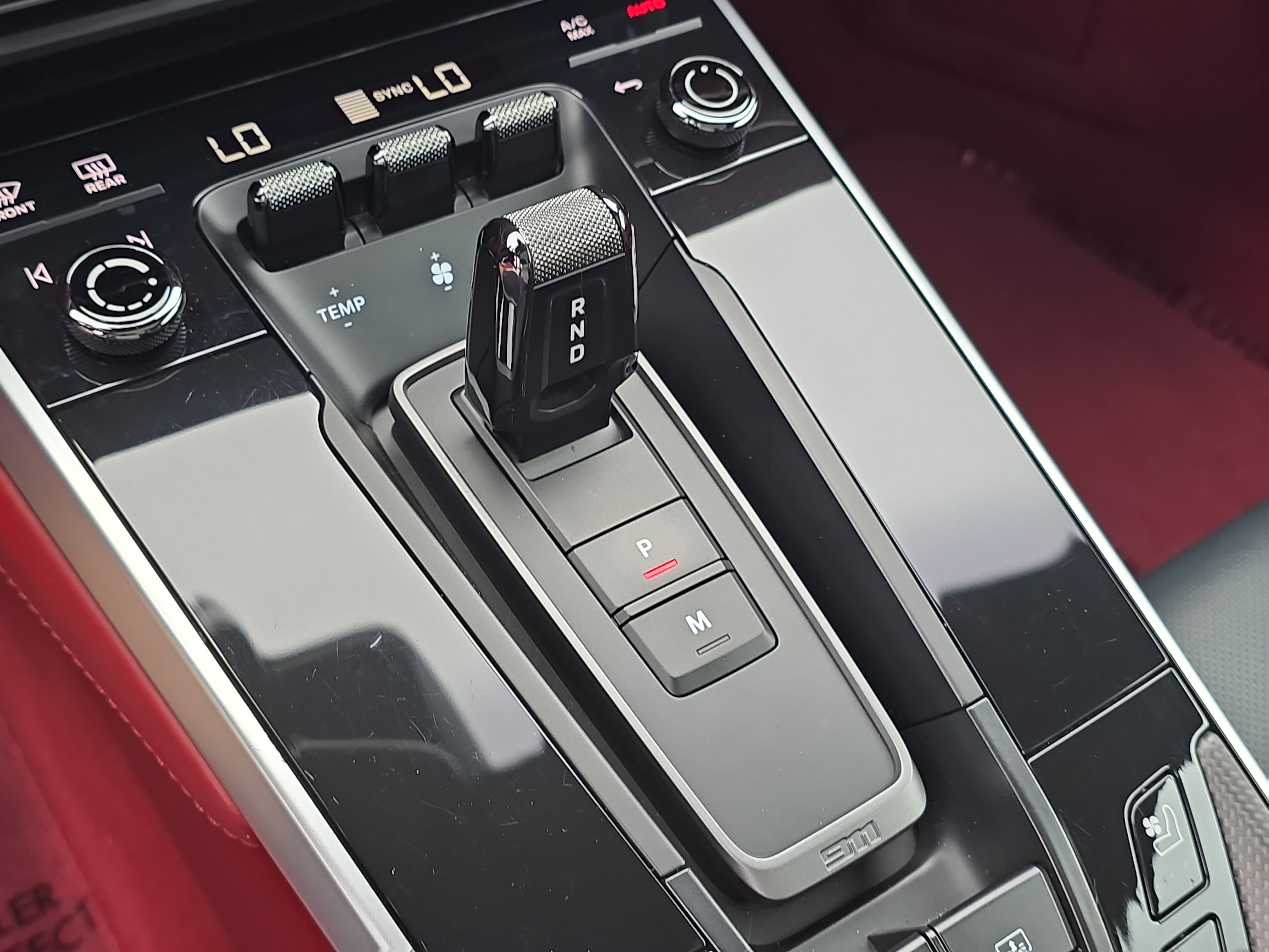 Used 2021 Porsche 911 Turbo image 24