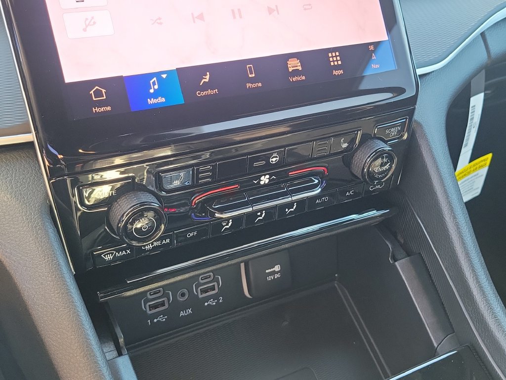 New 2027 Jeep Grand Cherokee Laredo X AWD/4WD image 18