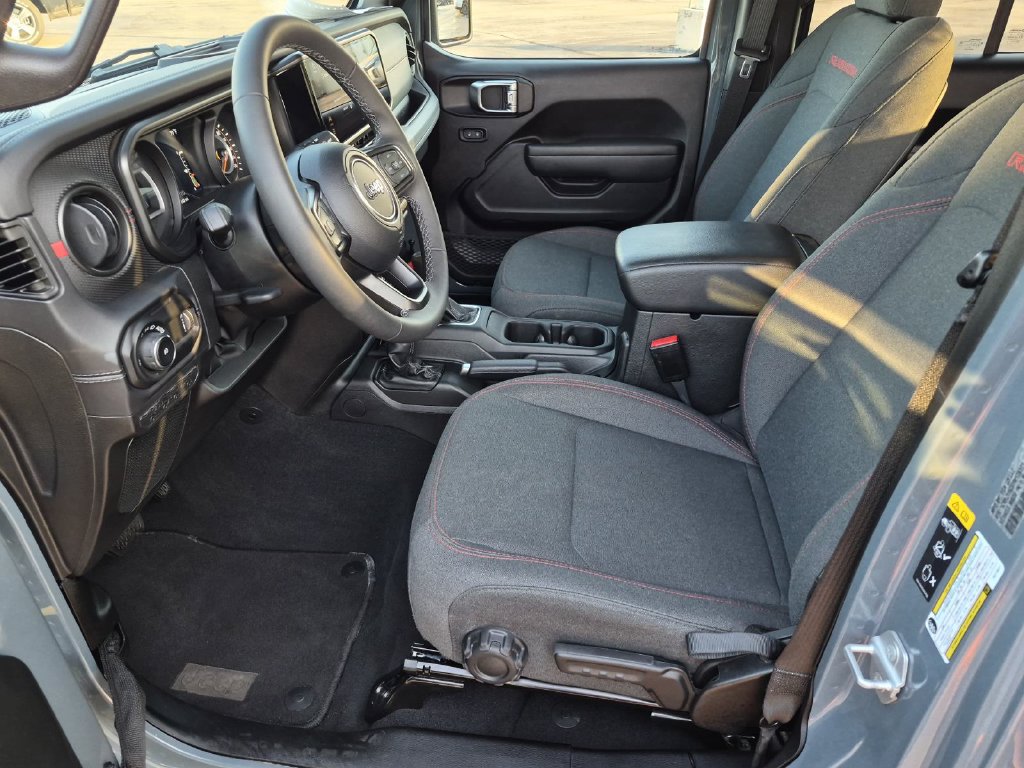 Used 2026 Jeep Wrangler Unlimited Rubicon AWD/4WD image 10