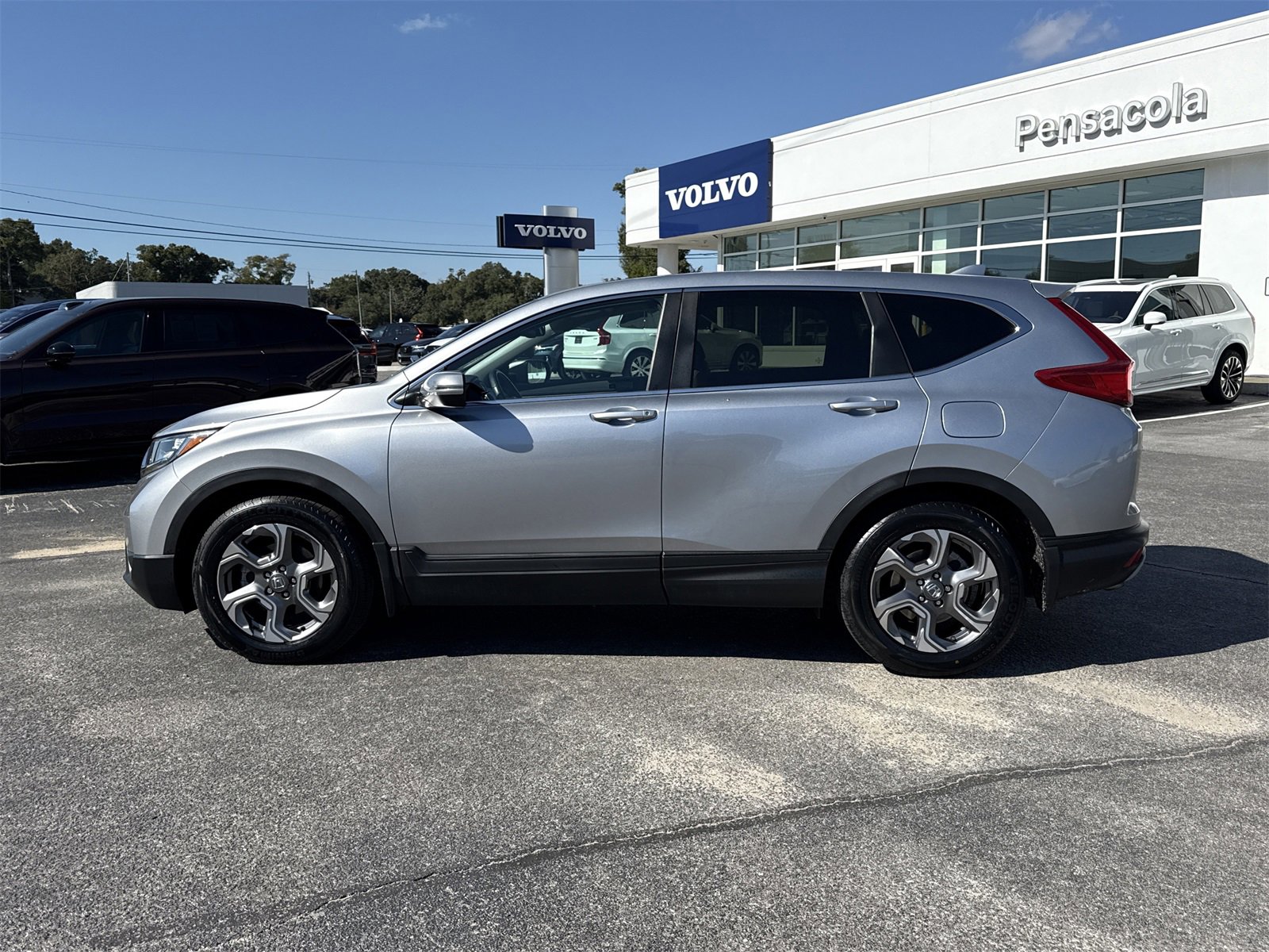 Used 2017 Honda CR-V EX-L image 2