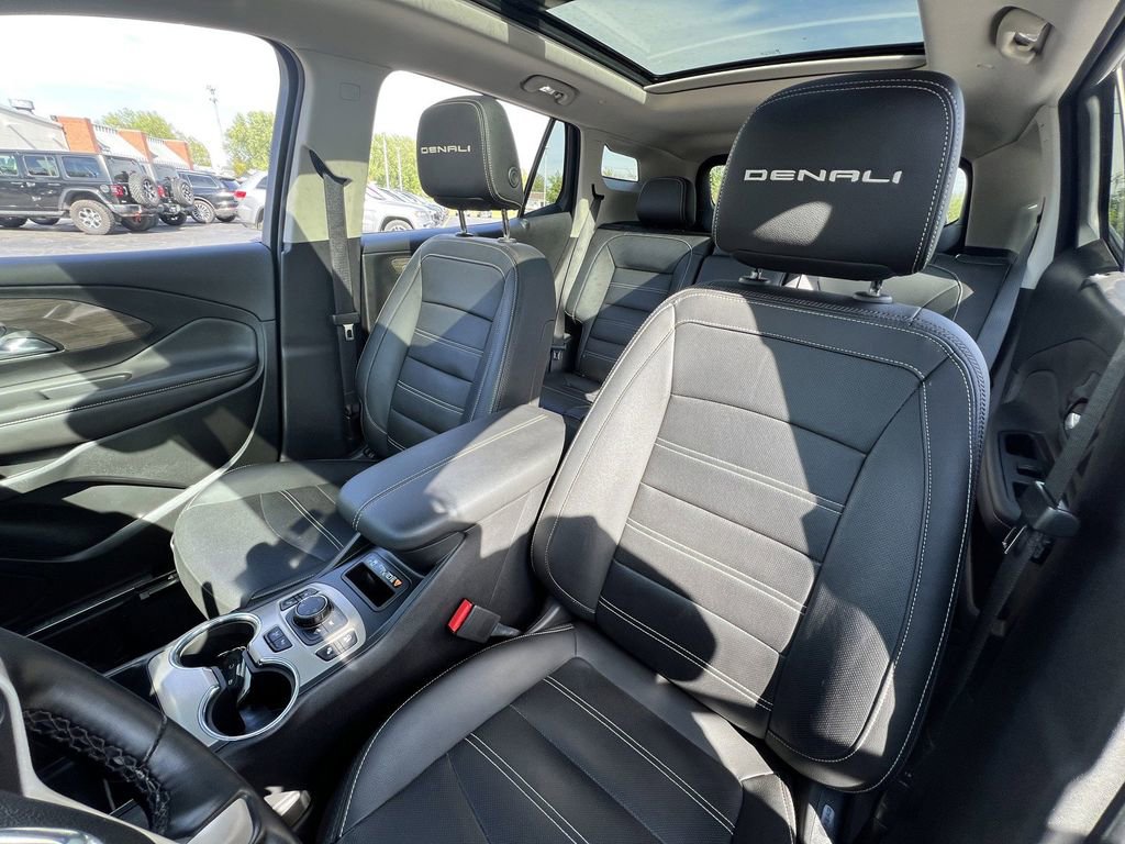 Used 2023 GMC Terrain Denali w/ LPO, Floor Liner Package AWD/4WD image 32