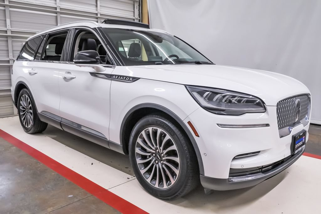 Used 2022 Lincoln Aviator Reserve w/ Elements Package Plus RWD image 5