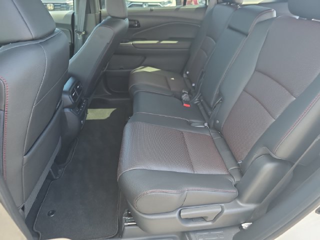 Used 2024 Honda Passport Black Edition image 31