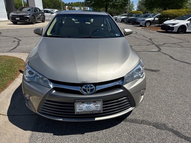 Used 2016 Toyota Camry XLE w/ Moonroof Package image 4