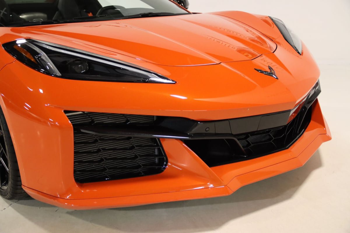 Used 2025 Chevrolet Corvette Z06 RWD image 33