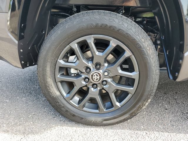 Used 2025 Toyota Tundra Platinum AWD/4WD image 5