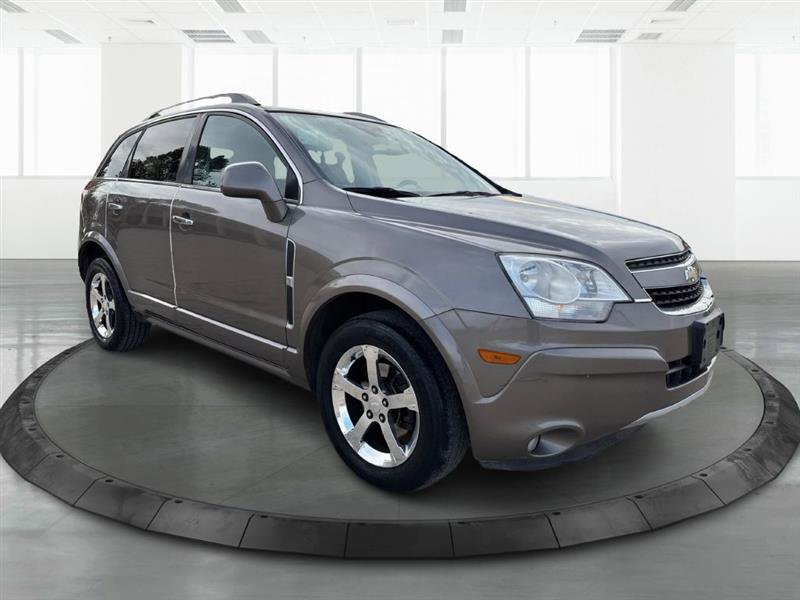 Used 2012 Chevrolet Captiva Sport LT image 2