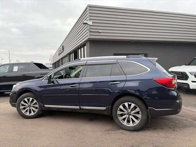 Used 2018 Subaru Outback 3.6R Touring w/ Popular Package #3 image 7