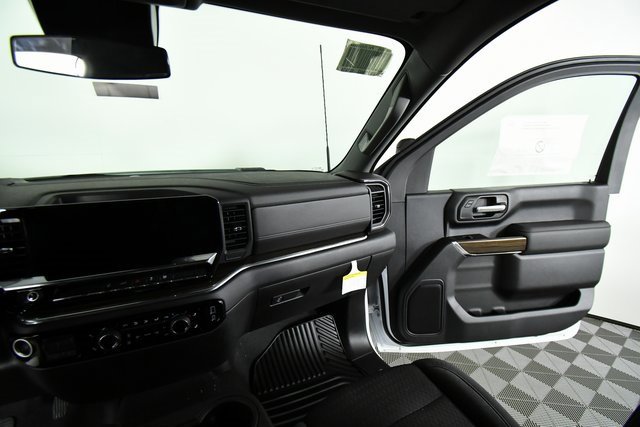 New 2025 Chevrolet Silverado 3500 LT w/ Convenience Package image 20