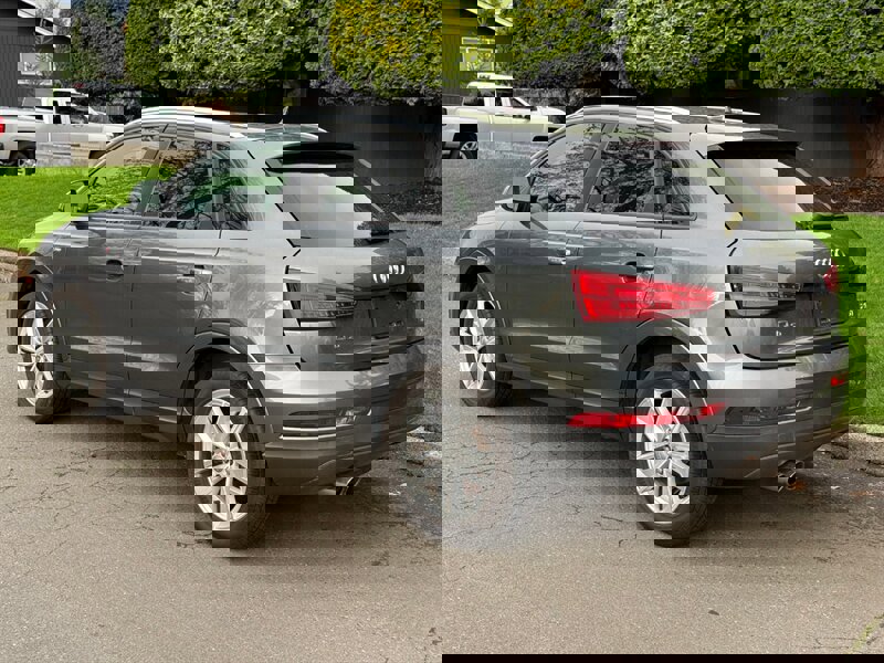 Used 2018 Audi Q3 2.0T Premium image 3