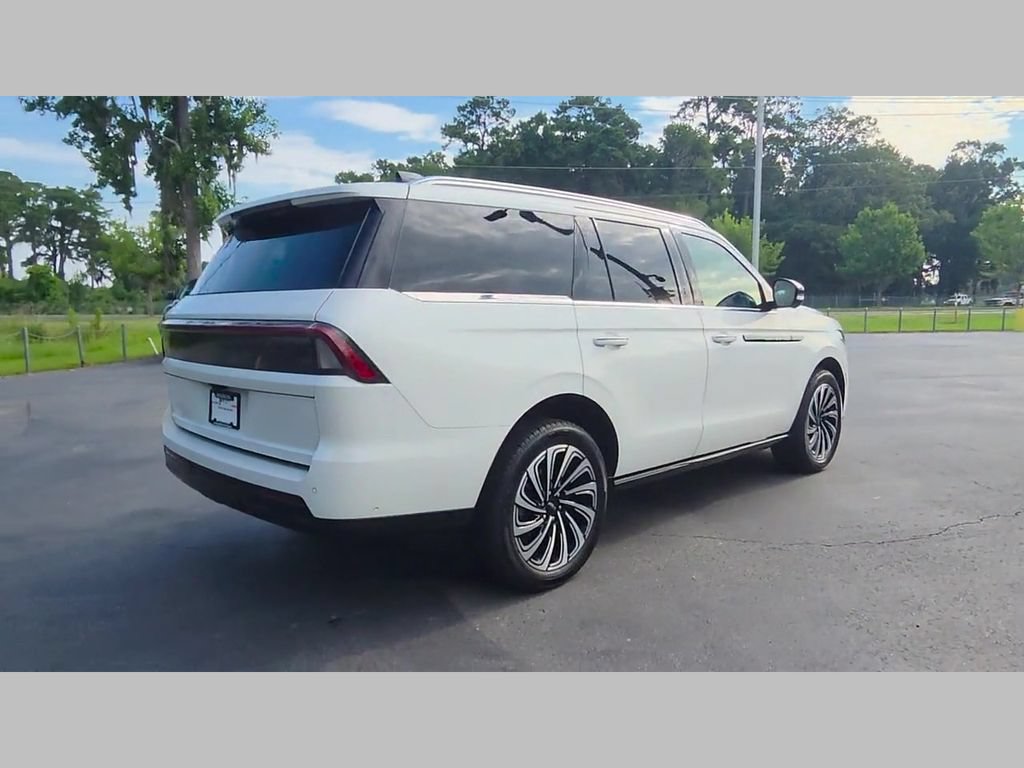 Used 2025 Lincoln Navigator Black Label AWD/4WD image 35