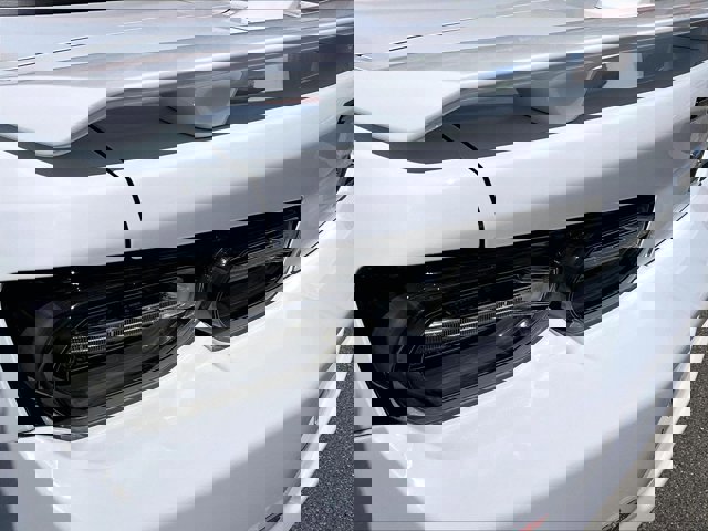 Used 2020 Chevrolet Camaro LT w/ RS Package image 28