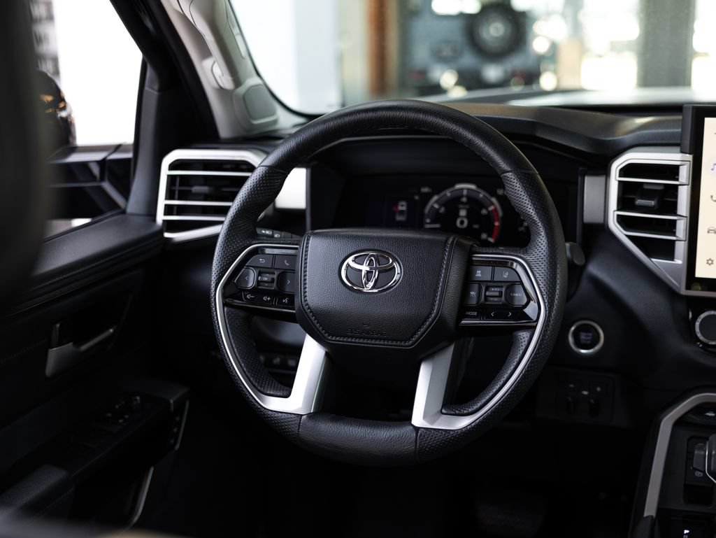 Used 2024 Toyota Tundra Limited AWD/4WD image 13