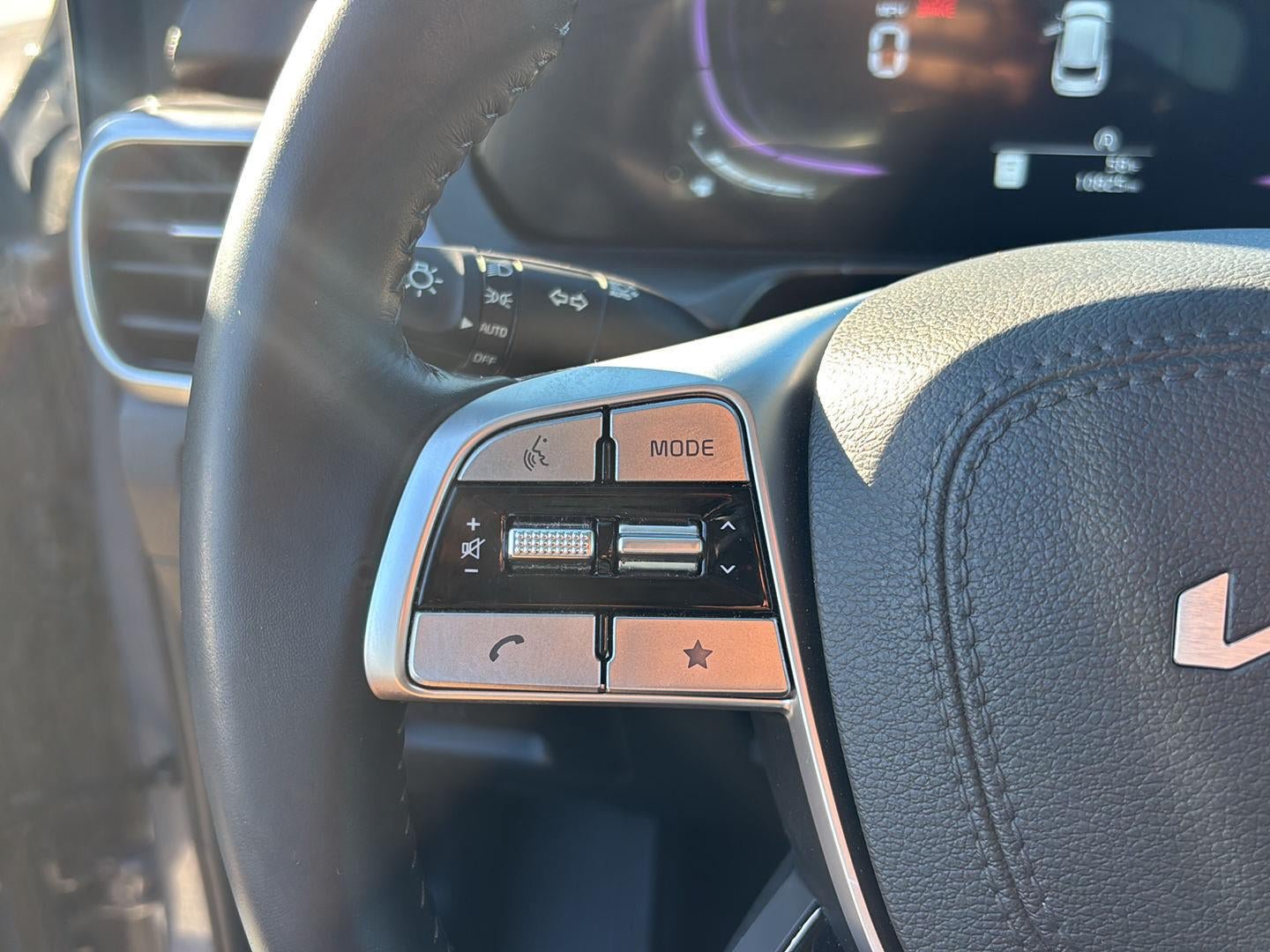 Certified 2025 Kia Telluride S FWD image 12