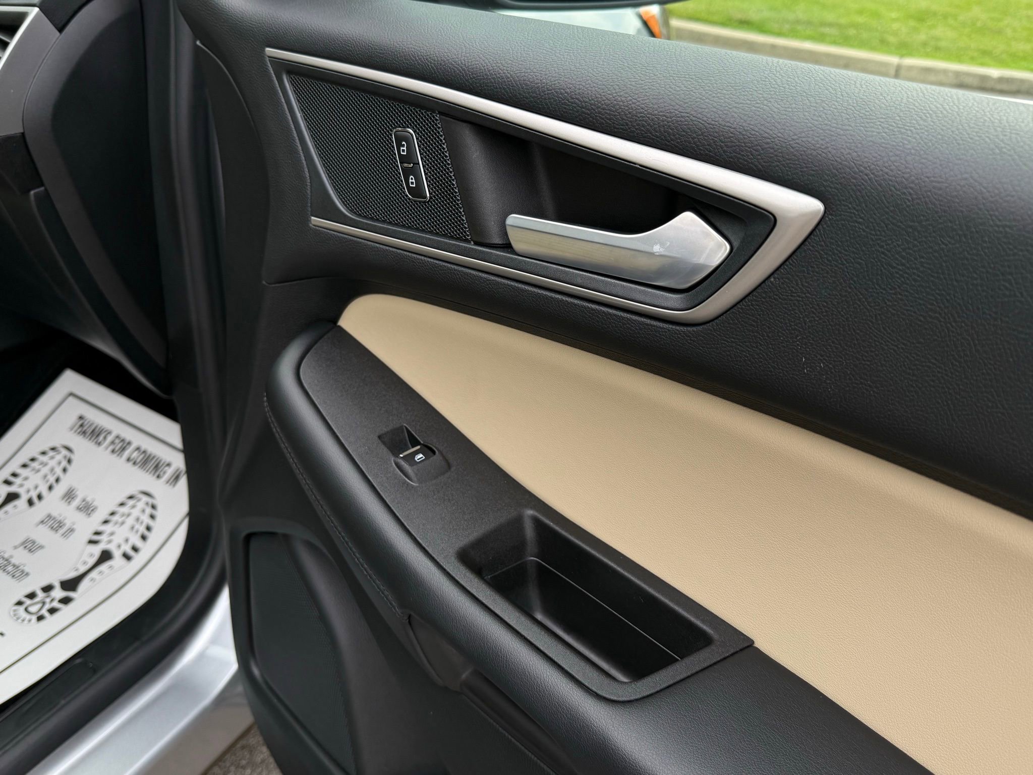 Used 2024 Ford Edge SEL w/ Convenience Package image 18