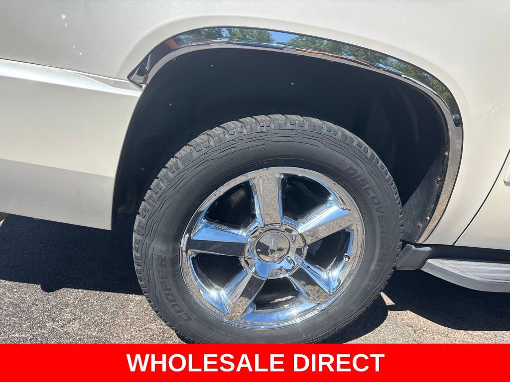 Used 2012 Chevrolet Suburban LTZ AWD/4WD image 11