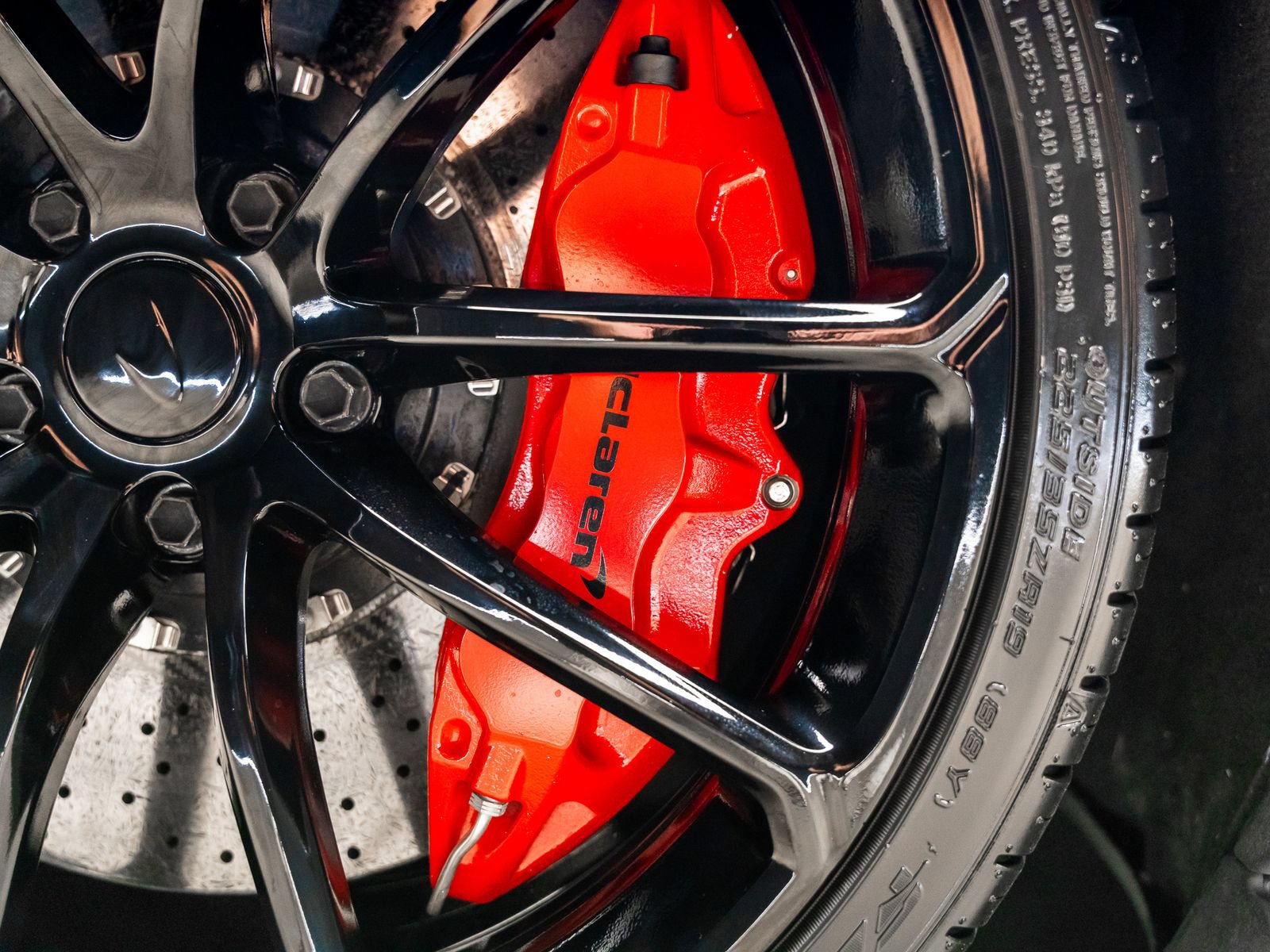 Used 2019 McLaren 570S Spider RWD image 24