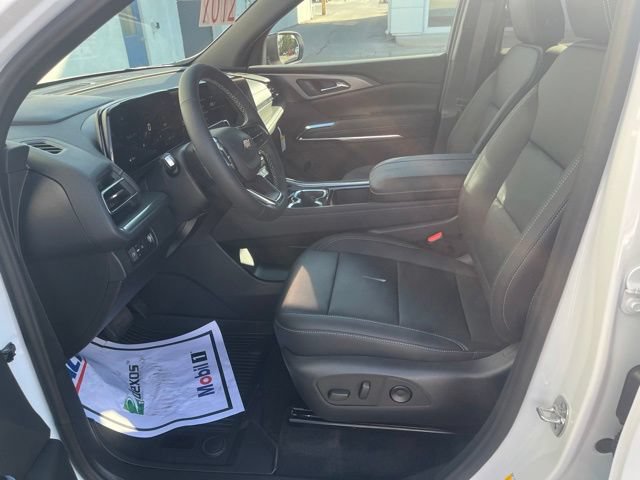 New 2027 Chevrolet Traverse LT w/ Sun and Wheel Package FWD image 18